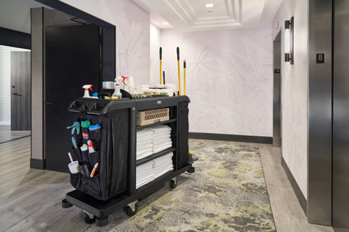 Full size housekeeping cart