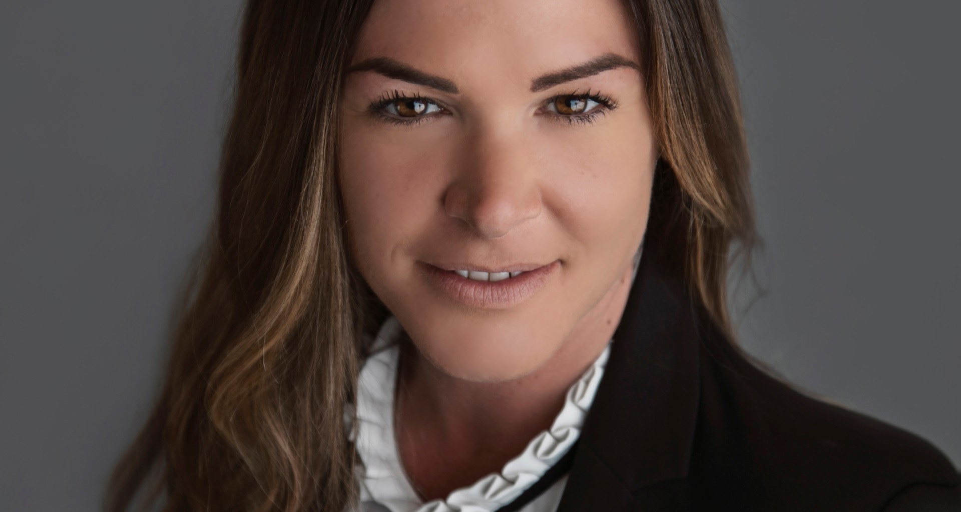 Headshot.Carla Brian (1)