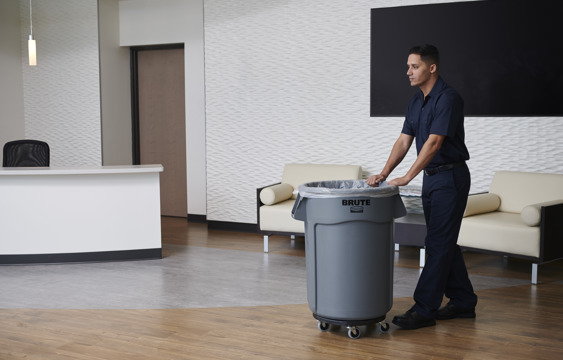 2019 FG263200GRAY FG264000BLA RCP Refuse BRUTE Dolly In Use Education 1517 1