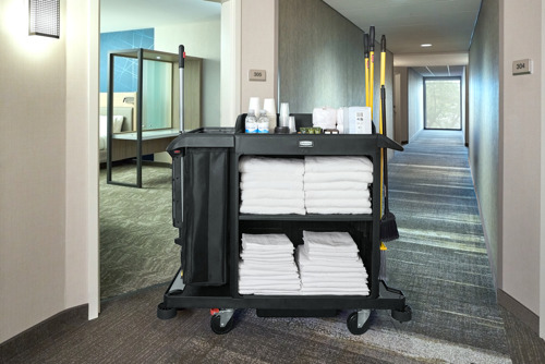 Compact housekeeping cart